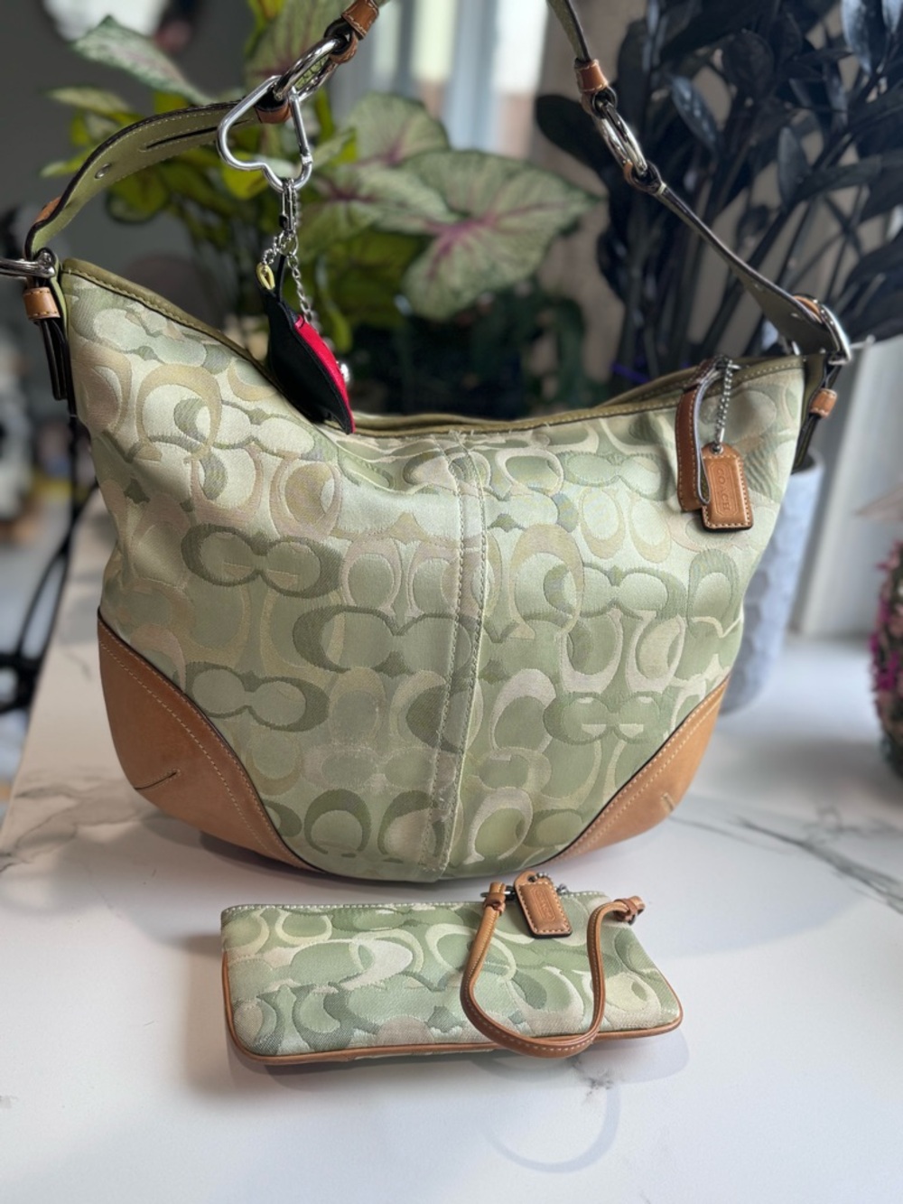 Coach Signature Green Optic Hobo Bag & Wristlet Set 🐞 💎 RARE - Picture 4 of 5